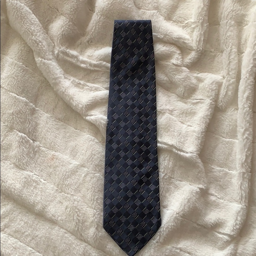 Men’s Giorgio Armani tie